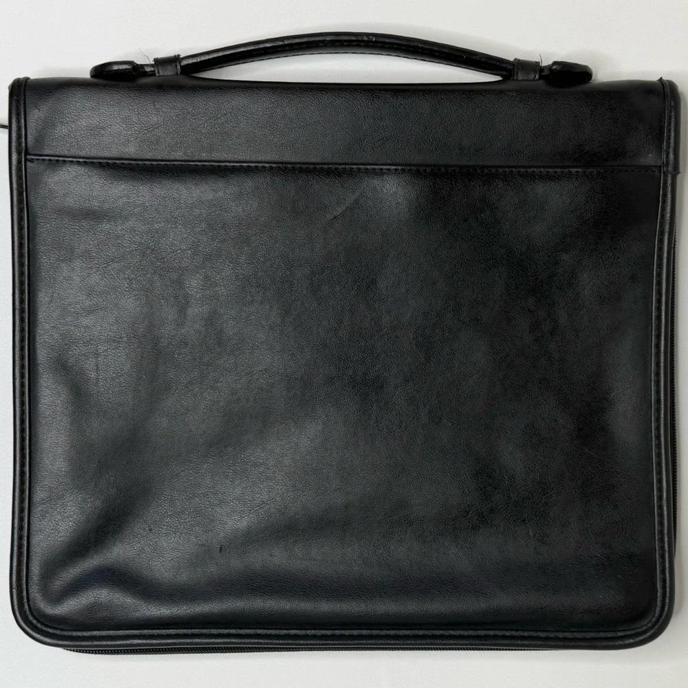 Avenues America  PU black leather zippered portfolio ring binder and calculator